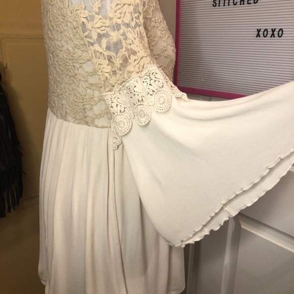 James C Lace Embroidered Dress - Picture 5 of 11